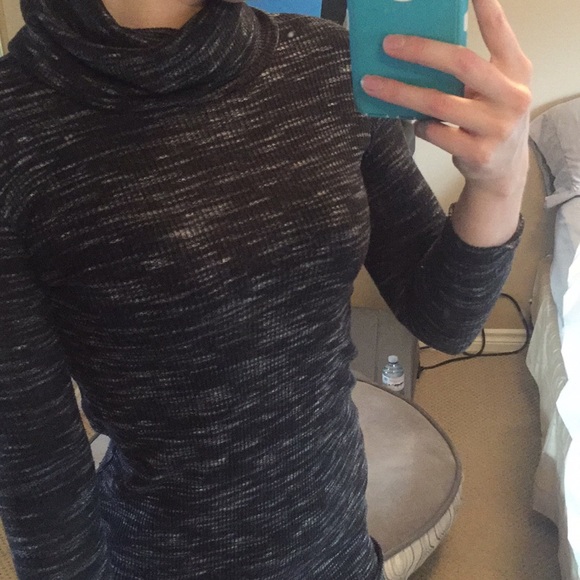 M boutique Knit Dress - Picture 3 of 6